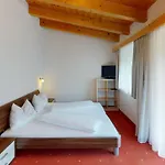 A Casa Bernstein Διαμέρισμα Ζόλντεν