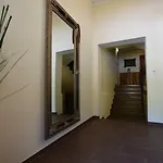 A Casa Bernstein * Ζόλντεν