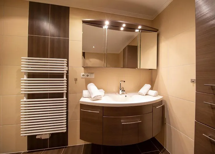 A Casa Bernstein Apartment *