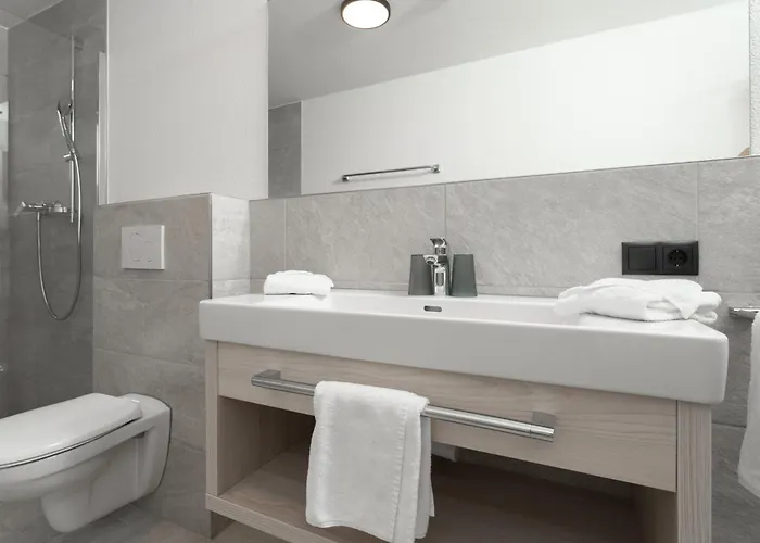 A Casa Bernstein Apartment