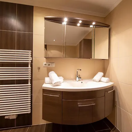 A Casa Bernstein Apartman *